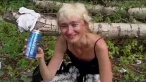 Порно с русской БЛЯДЬЮ: зрелая шалава сосет и дает в жопу