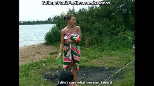 Русская групповуха молодых на озере под сосиски