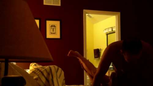 Жена привела в дом любовника и устроила жесткий секс втроем 