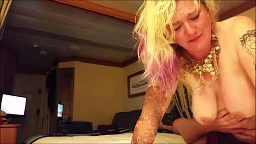 Толстая жена трахается с мужем на круизном лайнере и снимают видео 